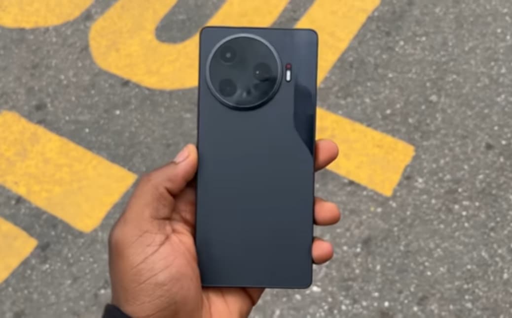 Tecno Camon 30 gaming heat test