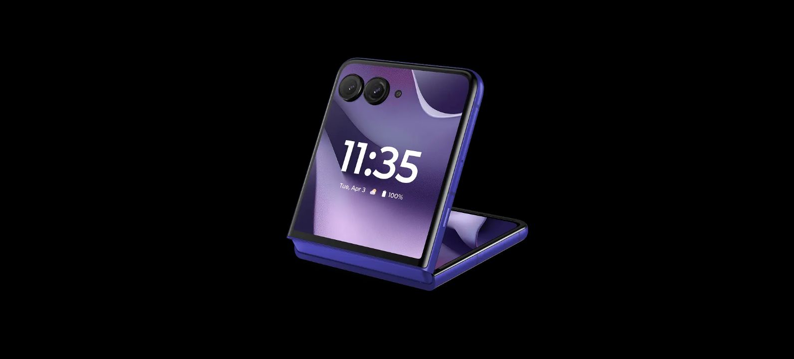 Motorola Razr Ultra (2026) folded and open