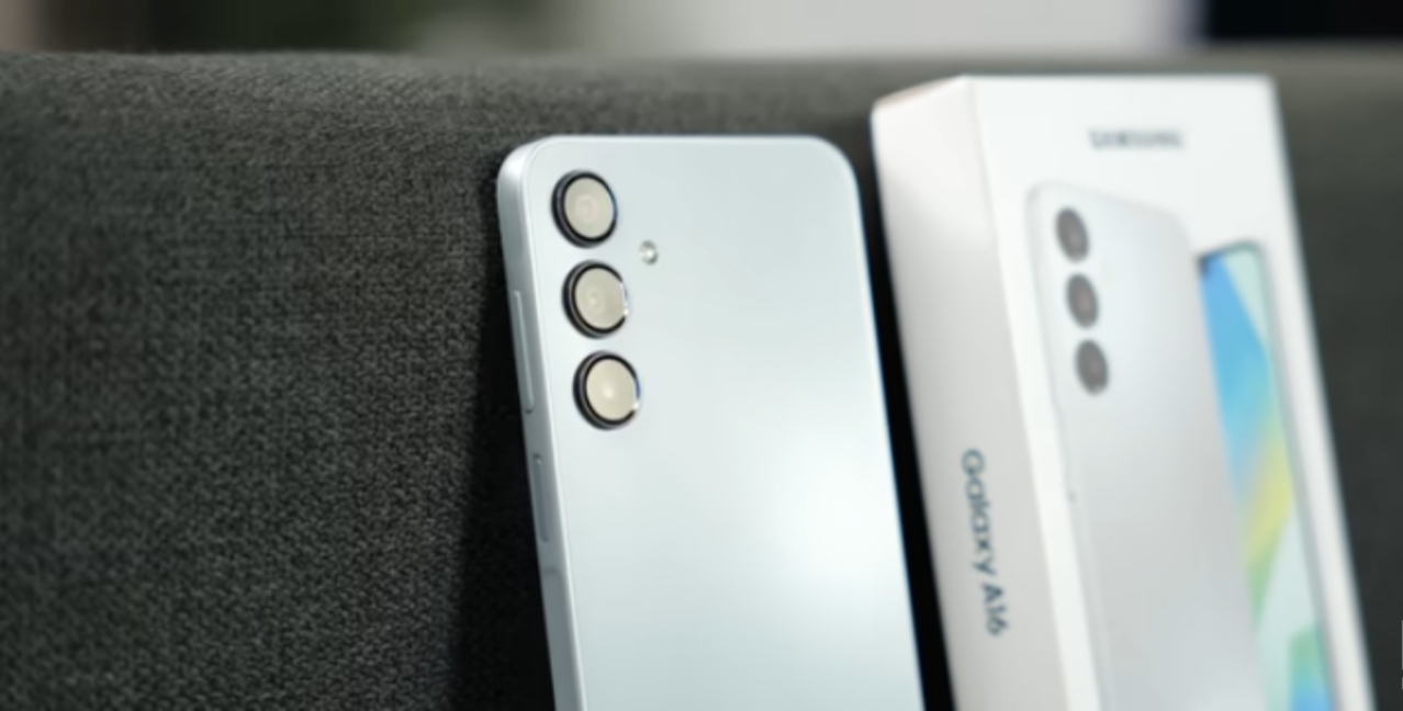 Samsung Galaxy A16 4G in Light Blue showing its flat AMOLED display design