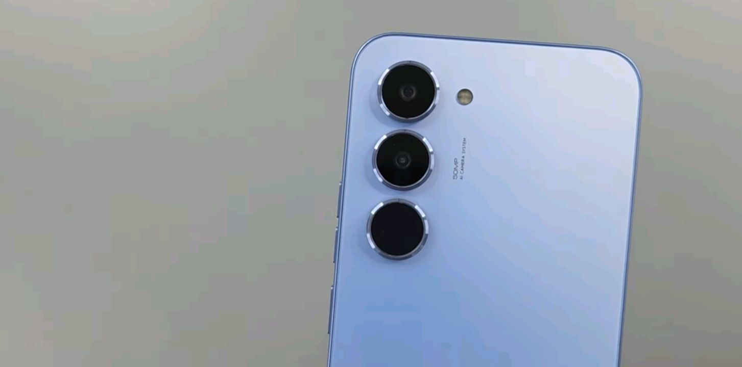TECNO Spark 40 Pro AMOLED display close-up