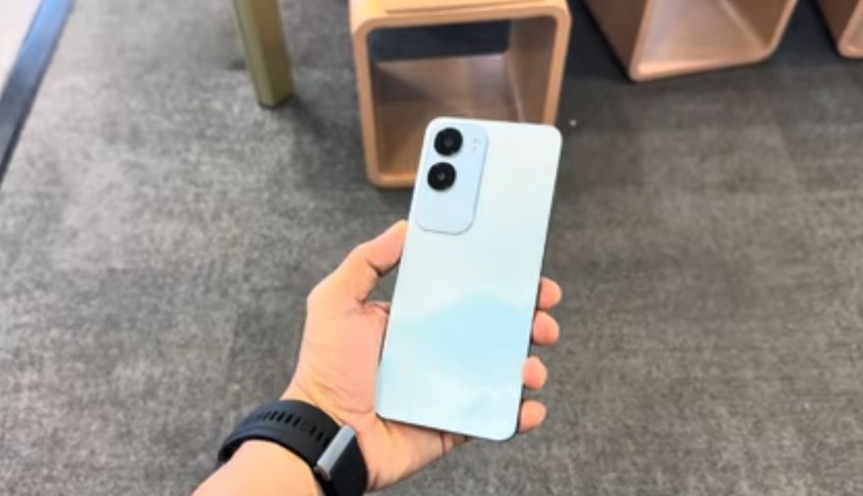 Placeholder: Vivo Y19s smartphone in Glossy Black colour